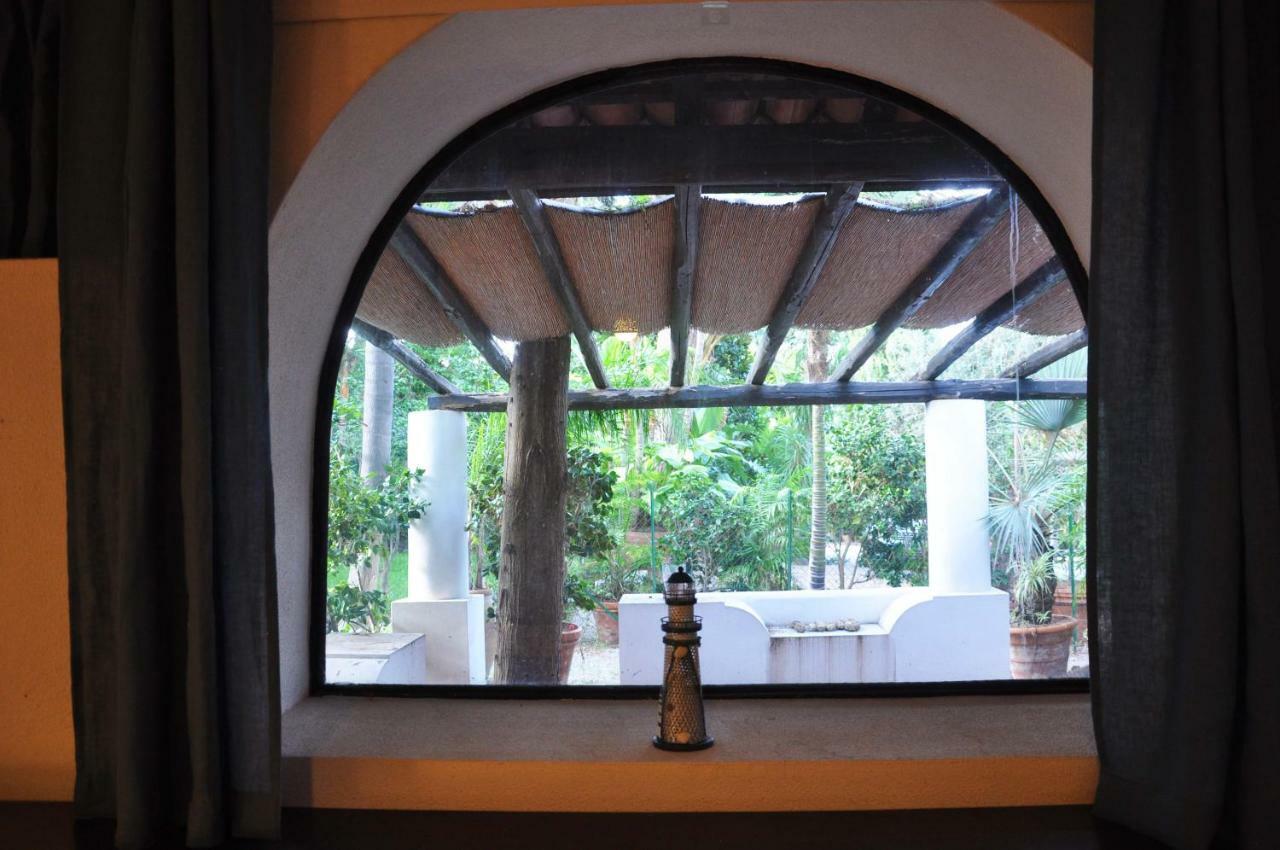 Casa Capiciana - Punta Rotolo Appartement Milazzo Buitenkant foto