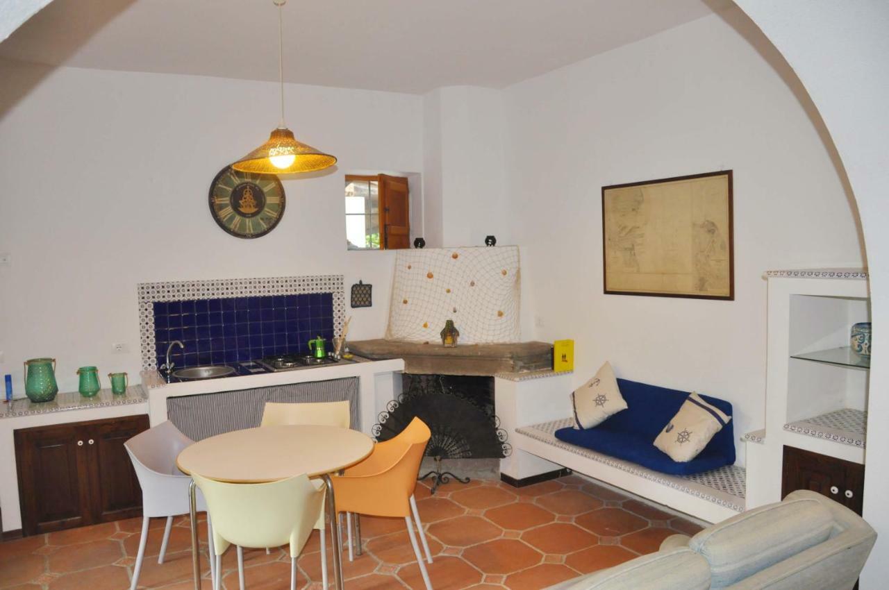 Casa Capiciana - Punta Rotolo Appartement Milazzo Buitenkant foto